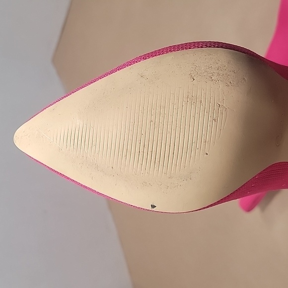 Cuccoo, Size 39 (8.5) Hot Pink w/ Gold Stiletto Sock Boots, Barbiecore, EUC - Picture 6 of 8